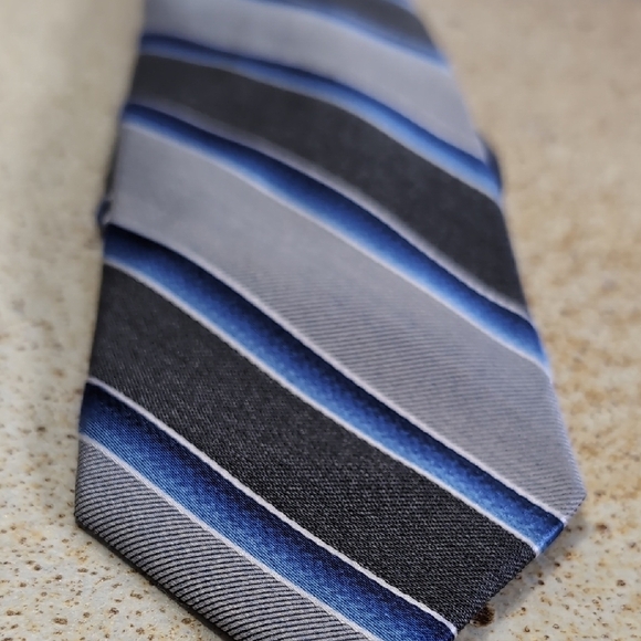 Express | 100% Silk Gray and Blue Striped Tie - Picture 2 of 4